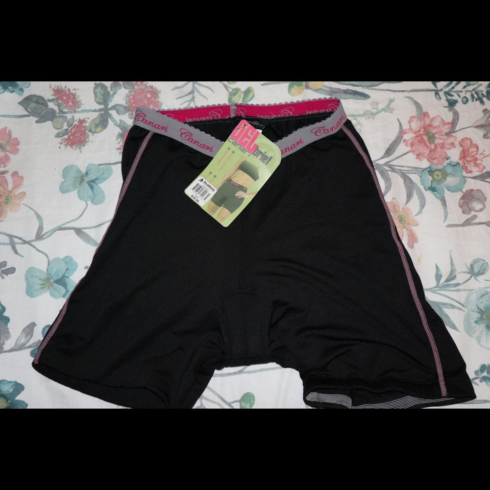 NWT BIKE SHORTS